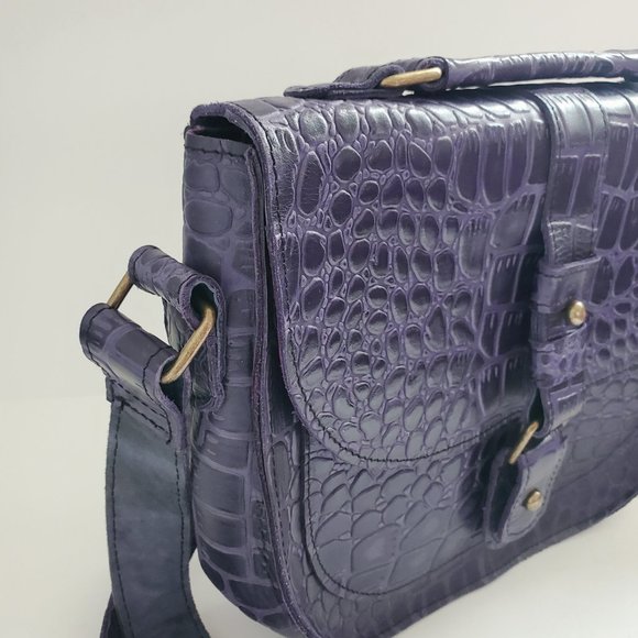 Chic Purple Crocodile-Embossed Women's Bag - Picture 7 of 16